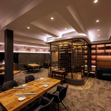 Ratshotel 4*