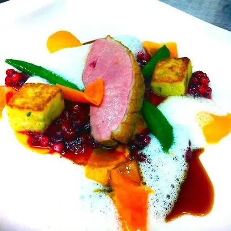 Отель Ratshotel 4*