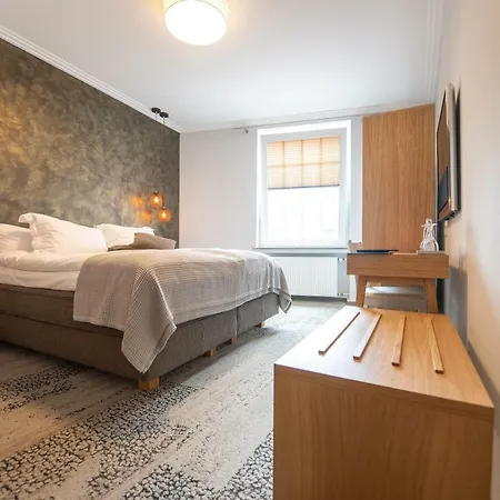 Ratshotel Отель Хальтерн