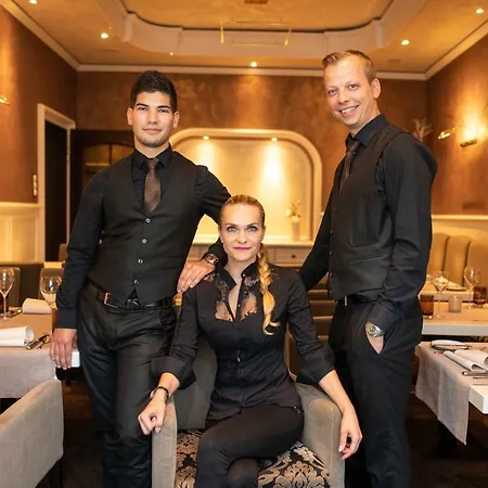 Ratshotel Hotell 4*